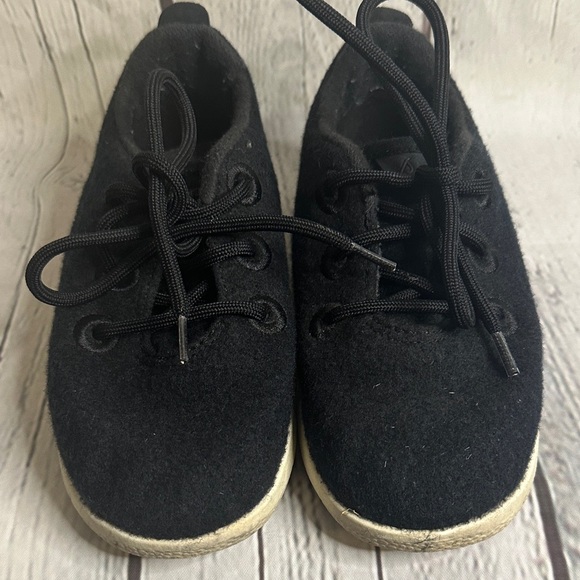 Allbirds Kids Black Wool Shoes - Picture 8 of 9